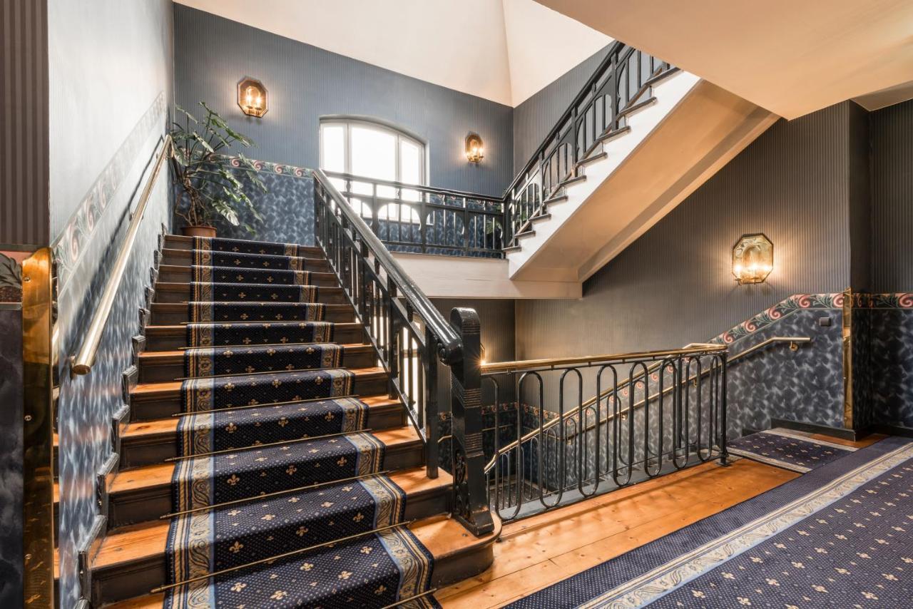 Saechsischer Hof Hotel 4*
